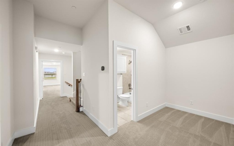 1810 Wittington, Farmers Branch, TX 75234, 4 Bedrooms Bedrooms, ,3 BathroomsBathrooms,Residential,For Sale,1810 Wittington,0,21044439