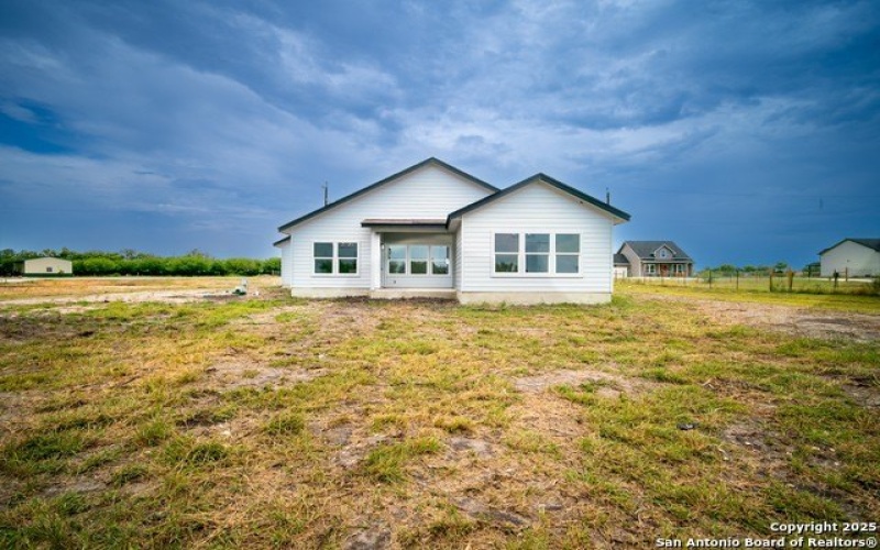 307 Ranchero Way, Natalia, TX 78059, 4 Bedrooms Bedrooms, ,2 BathroomsBathrooms,Residential,For Sale,307 Ranchero Way,0,1896202