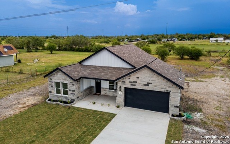 307 Ranchero Way, Natalia, TX 78059, 4 Bedrooms Bedrooms, ,2 BathroomsBathrooms,Residential,For Sale,307 Ranchero Way,0,1896202