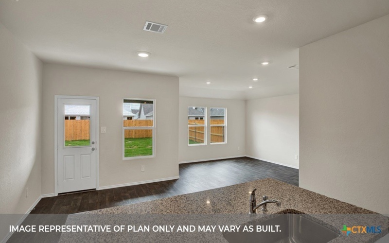 905 ALMA, Seguin, TX 78155, 3 Habitaciones Habitaciones , ,2 BañosBaños,Residential,En Venta,905 ALMA,0,591086