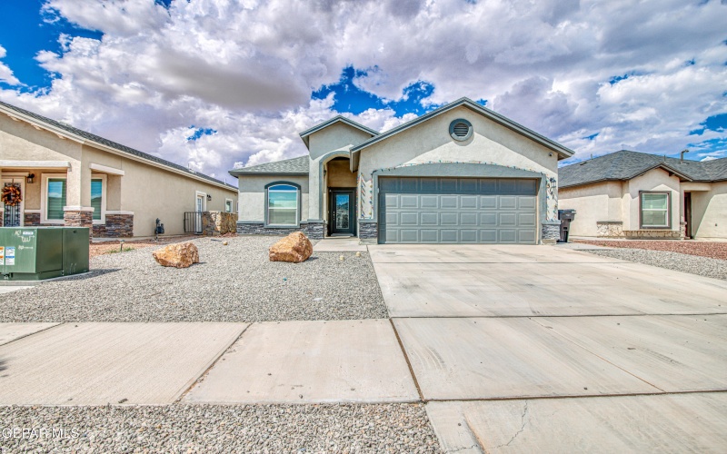 15141 Composition Avenue, El Paso, TX 79938, 4 Bedrooms Bedrooms, ,2 BathroomsBathrooms,Residential,For Sale,15141 Composition Avenue,0,929274
