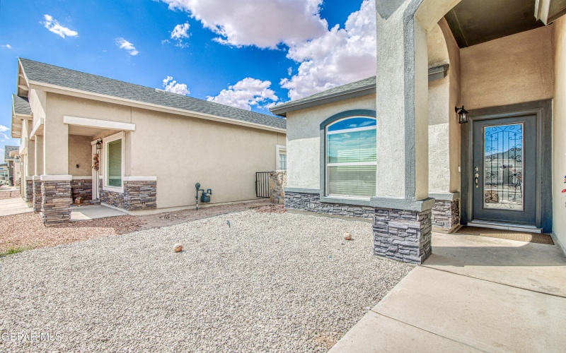 15141 Composition Avenue, El Paso, TX 79938, 4 Bedrooms Bedrooms, ,2 BathroomsBathrooms,Residential,For Sale,15141 Composition Avenue,0,929274