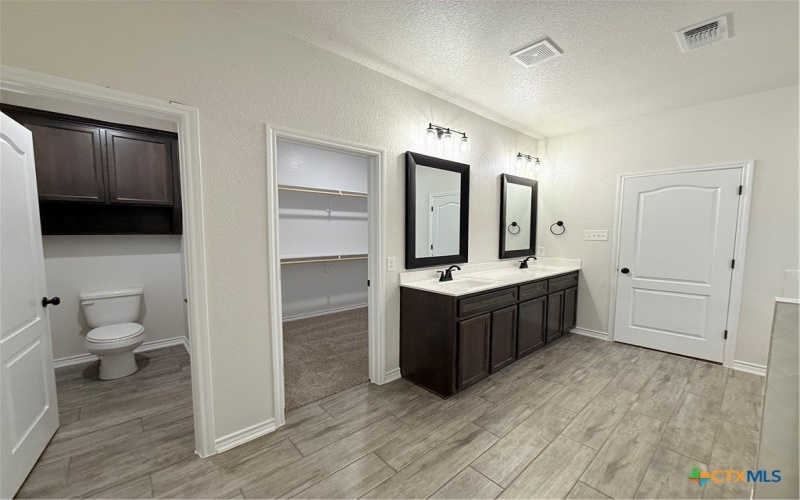 516 Roy Cordell Street, Killeen, TX 76542, 4 Habitaciones Habitaciones , ,2 BañosBaños,Residential,En Venta,516 Roy Cordell Street,0,590762