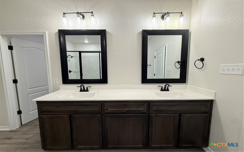 516 Roy Cordell Street, Killeen, TX 76542, 4 Habitaciones Habitaciones , ,2 BañosBaños,Residential,En Venta,516 Roy Cordell Street,0,590762