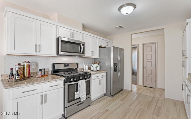 12337 Ben Dowell Way, El Paso, TX 79934, 4 Bedrooms Bedrooms, ,3 BathroomsBathrooms,Residential,For Sale,12337 Ben Dowell Way,918407