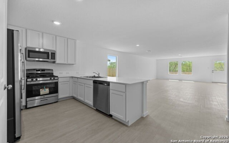 145 Autumn Trail, Floresville, TX 78114, 4 Habitaciones Habitaciones , ,2 BañosBaños,Residential,En Venta,145 Autumn Trail,0,1896400