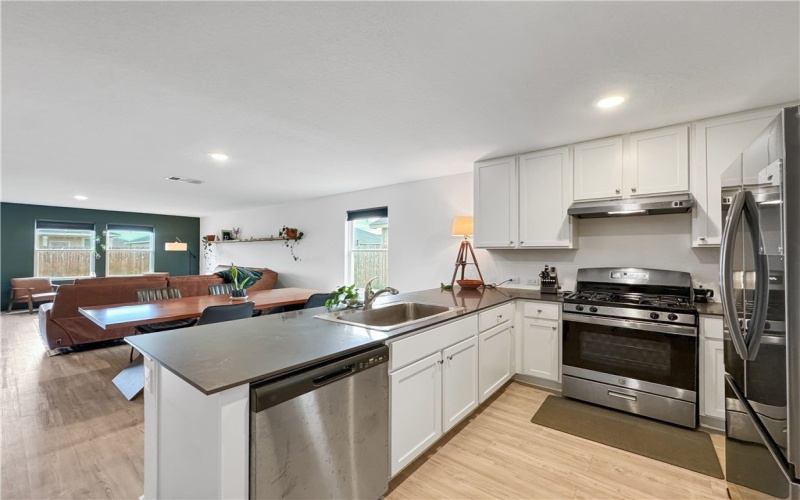 2742 Winterfell Street, Corpus Christi, TX 78415, 3 Habitaciones Habitaciones , ,2 BañosBaños,Residential,En Venta,2742 Winterfell Street,0,463938