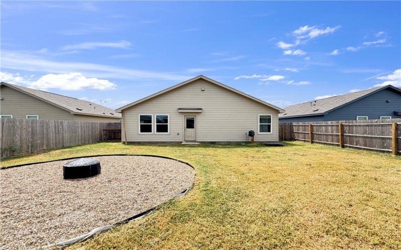 2742 Winterfell Street, Corpus Christi, TX 78415, 3 Habitaciones Habitaciones , ,2 BañosBaños,Residential,En Venta,2742 Winterfell Street,0,463938