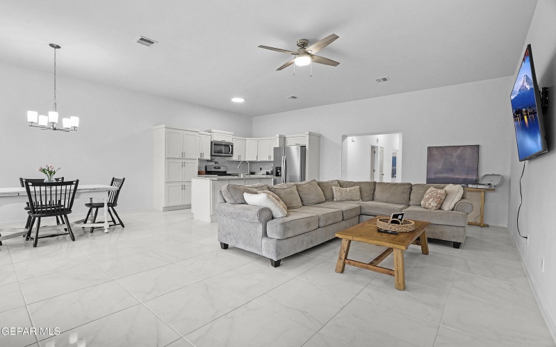13808 Paseo Sereno Drive, El Paso, TX 79928, 3 Bedrooms Bedrooms, ,1 BathroomBathrooms,Residential,For Sale,13808 Paseo Sereno Drive,0,929290