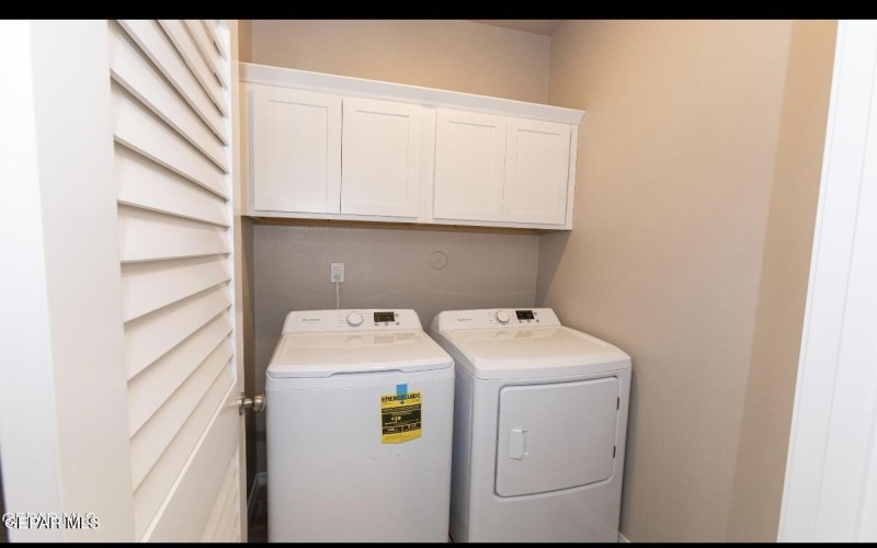 1208 Golden Summer Place, Horizon City, TX 79928, 4 Bedrooms Bedrooms, ,3 BathroomsBathrooms,Residential,For Sale,1208 Golden Summer Place,0,929298