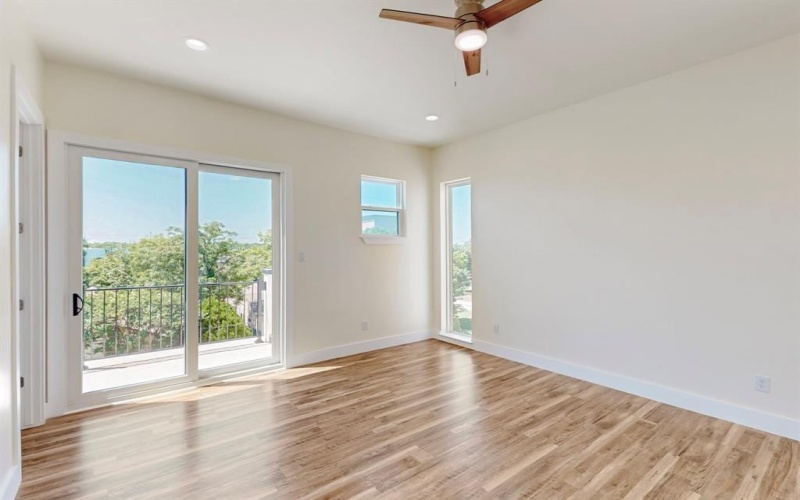 1021 Mobile Street, Dallas, TX 75208, 3 Bedrooms Bedrooms, ,3 BathroomsBathrooms,Residential,For Sale,1021 Mobile Street,0,20948853