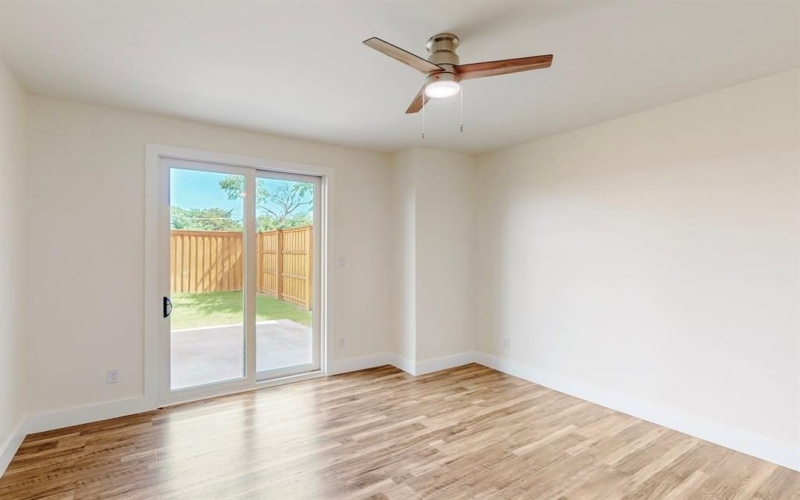1021 Mobile Street, Dallas, TX 75208, 3 Bedrooms Bedrooms, ,3 BathroomsBathrooms,Residential,For Sale,1021 Mobile Street,0,20948853