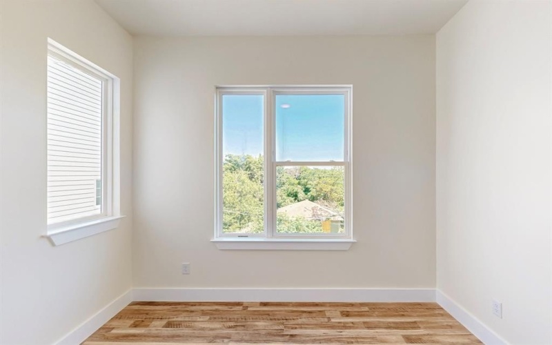 1021 Mobile Street, Dallas, TX 75208, 3 Bedrooms Bedrooms, ,3 BathroomsBathrooms,Residential,For Sale,1021 Mobile Street,0,20948853