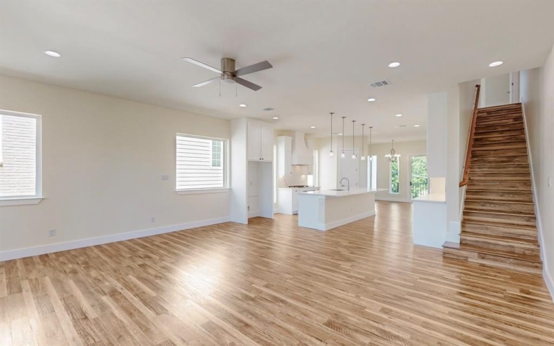 1021 Mobile Street, Dallas, TX 75208, 3 Bedrooms Bedrooms, ,3 BathroomsBathrooms,Residential,For Sale,1021 Mobile Street,0,20948853