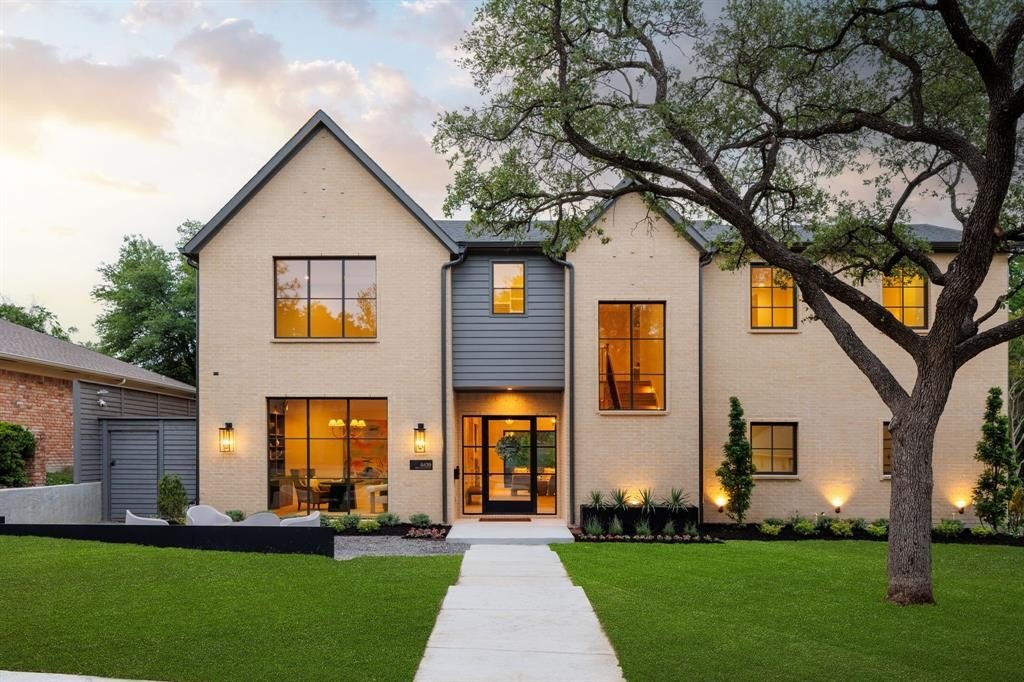 6439 Malcolm Drive, Dallas, TX 75214, 5 Bedrooms Bedrooms, ,6 BathroomsBathrooms,Residential,For Sale,6439 Malcolm Drive,0,21036254