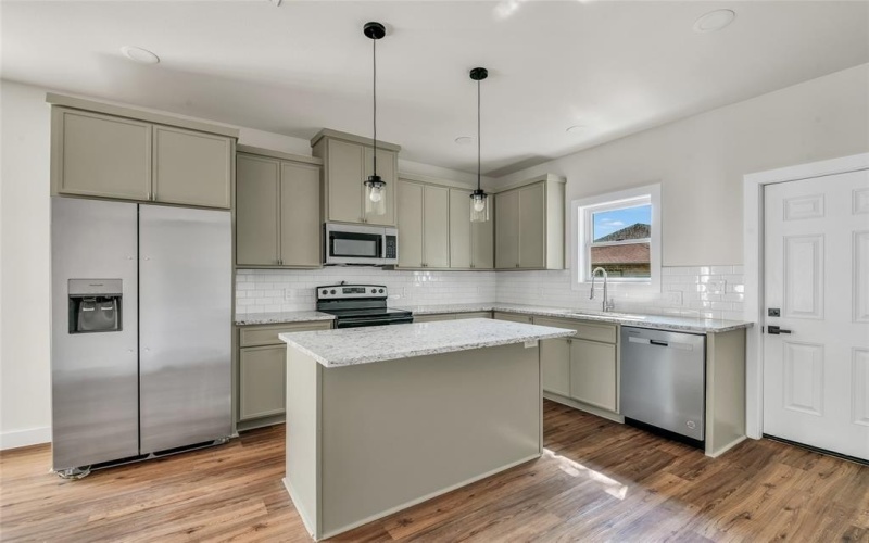 1606 College Avenue, Fort Worth, TX 76104, 6 Bedrooms Bedrooms, ,5 BathroomsBathrooms,Residential Multi Family,For Sale,1606 College Avenue,0,21037964