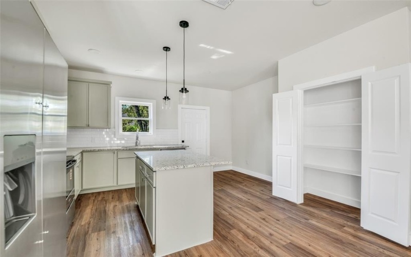 1606 College Avenue, Fort Worth, TX 76104, 6 Bedrooms Bedrooms, ,5 BathroomsBathrooms,Residential Multi Family,For Sale,1606 College Avenue,0,21037964