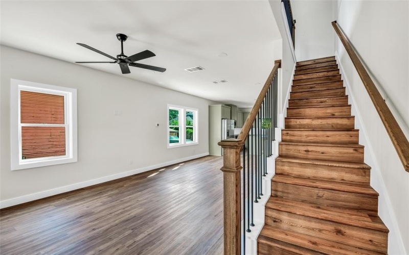 1606 College Avenue, Fort Worth, TX 76104, 6 Bedrooms Bedrooms, ,5 BathroomsBathrooms,Residential Multi Family,For Sale,1606 College Avenue,0,21037964