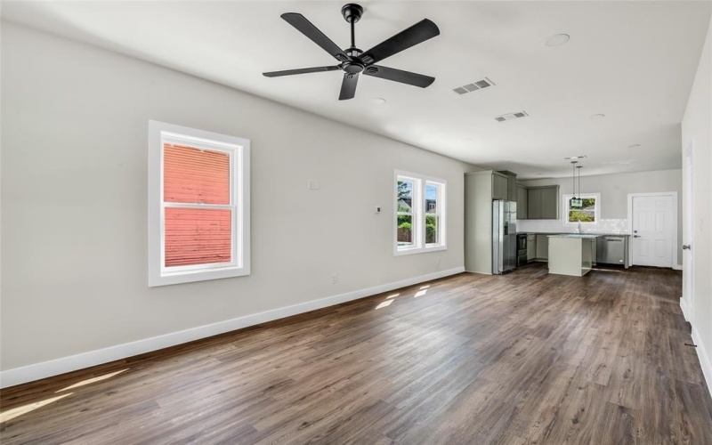 1606 College Avenue, Fort Worth, TX 76104, 6 Bedrooms Bedrooms, ,5 BathroomsBathrooms,Residential Multi Family,For Sale,1606 College Avenue,0,21037964