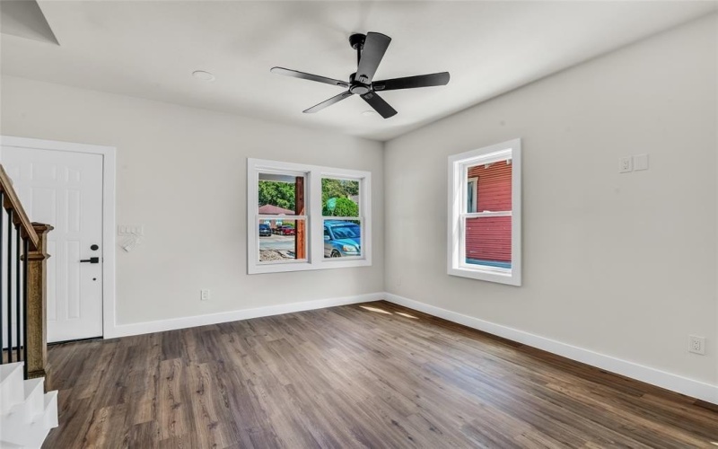 1606 College Avenue, Fort Worth, TX 76104, 6 Bedrooms Bedrooms, ,5 BathroomsBathrooms,Residential Multi Family,For Sale,1606 College Avenue,0,21037964