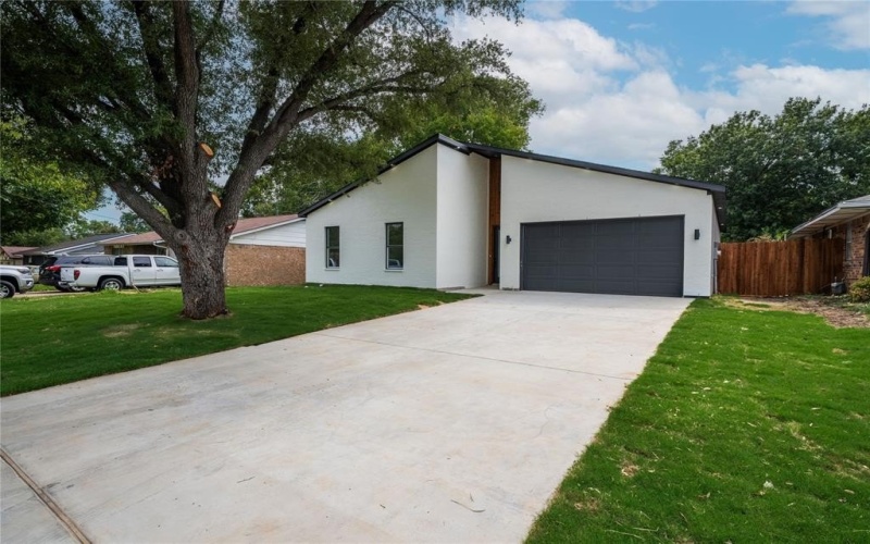 809 Singleton Street, Grand Prairie, TX 75051, 4 Bedrooms Bedrooms, ,3 BathroomsBathrooms,Residential,For Sale,809 Singleton Street,0,21039493