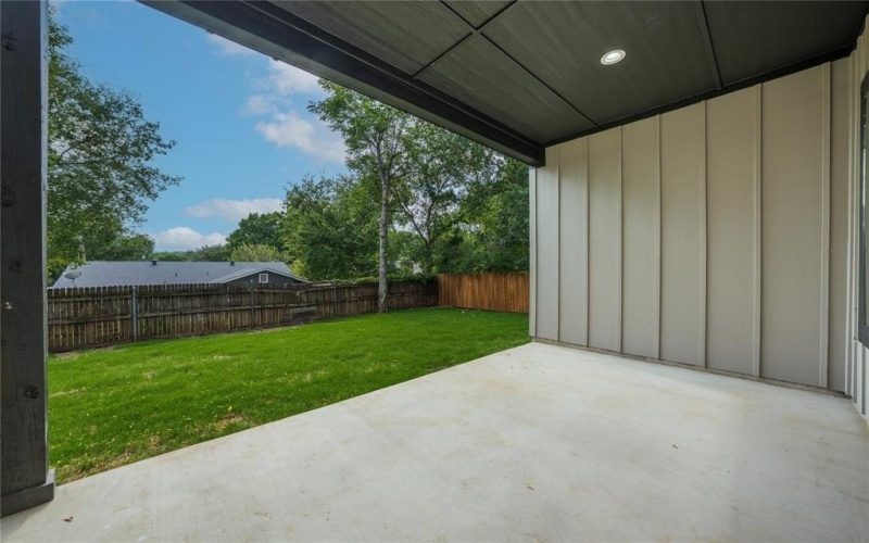 809 Singleton Street, Grand Prairie, TX 75051, 4 Bedrooms Bedrooms, ,3 BathroomsBathrooms,Residential,For Sale,809 Singleton Street,0,21039493