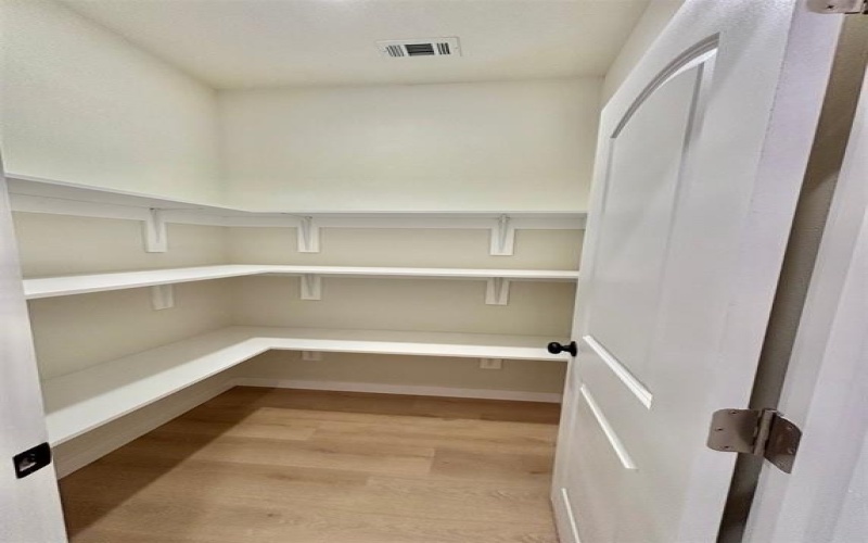 1031 W Coffin, Denison, TX 75020, 3 Bedrooms Bedrooms, ,2 BathroomsBathrooms,Residential,For Sale,1031 W Coffin,0,21040975