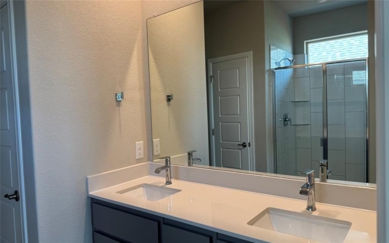 15032 GREEN BLUFF Drive, Fort Worth, TX 76008, 4 Habitaciones Habitaciones , ,2 BañosBaños,Residential,En Venta,15032 GREEN BLUFF Drive,0,21042650