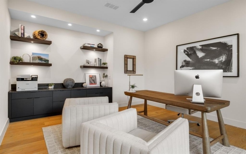 2930 N Sunbeck Circle, Farmers Branch, TX 75234, 5 Habitaciones Habitaciones , ,6 BañosBaños,Residential,En Venta,2930 N Sunbeck Circle,0,21043267
