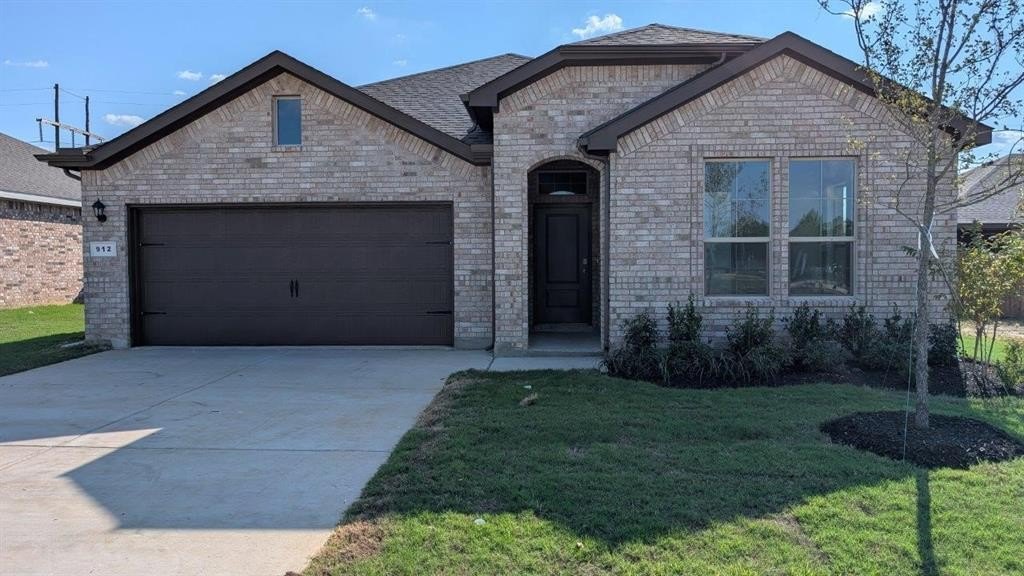 912 BOLL WEEVIL Drive, Cleburne, TX 76031, 5 Habitaciones Habitaciones , ,3 BañosBaños,Residential,En Venta,912 BOLL WEEVIL Drive,0,21044200
