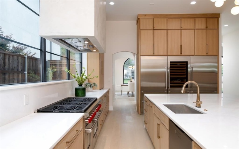 6838 Chevy Chase Avenue, Dallas, TX 75225, 6 Habitaciones Habitaciones , ,6 BañosBaños,Residential,En Venta,6838 Chevy Chase Avenue,0,21044486