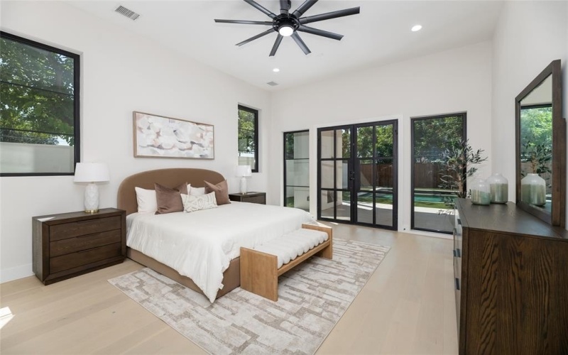 6838 Chevy Chase Avenue, Dallas, TX 75225, 6 Habitaciones Habitaciones , ,6 BañosBaños,Residential,En Venta,6838 Chevy Chase Avenue,0,21044486