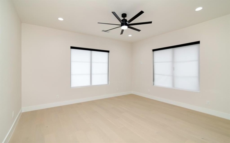 6838 Chevy Chase Avenue, Dallas, TX 75225, 6 Habitaciones Habitaciones , ,6 BañosBaños,Residential,En Venta,6838 Chevy Chase Avenue,0,21044486