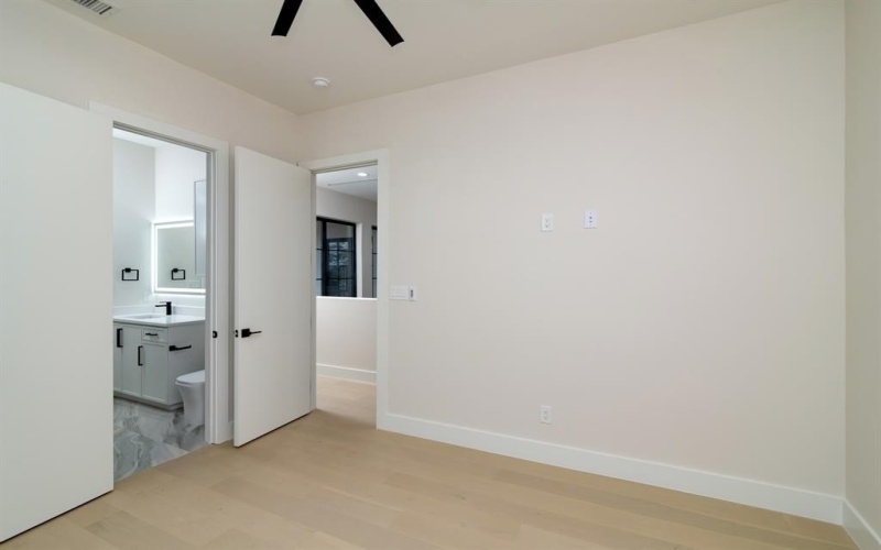 6838 Chevy Chase Avenue, Dallas, TX 75225, 6 Habitaciones Habitaciones , ,6 BañosBaños,Residential,En Venta,6838 Chevy Chase Avenue,0,21044486