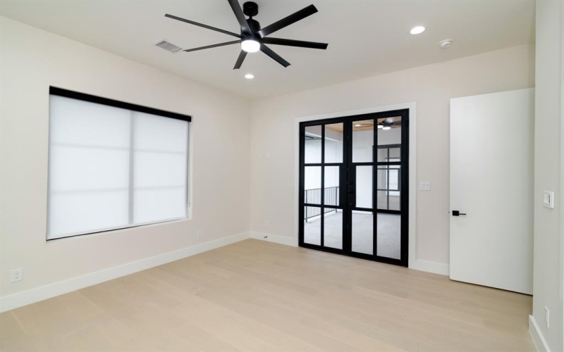 6838 Chevy Chase Avenue, Dallas, TX 75225, 6 Habitaciones Habitaciones , ,6 BañosBaños,Residential,En Venta,6838 Chevy Chase Avenue,0,21044486