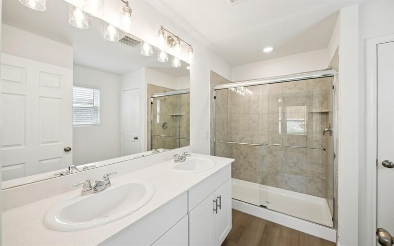 2712 Pecan Park Drive, Denton, TX 76208, 3 Habitaciones Habitaciones , ,2 BañosBaños,Residential,En Venta,2712 Pecan Park Drive,0,21044487