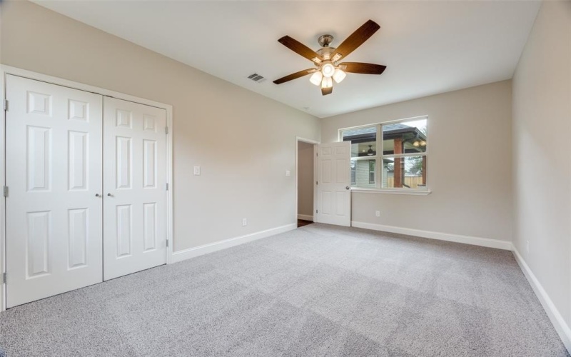 1704 Kings Lane, Commerce, TX 75428, 4 Bedrooms Bedrooms, ,3 BathroomsBathrooms,Residential,For Sale,1704 Kings Lane,0,21044494
