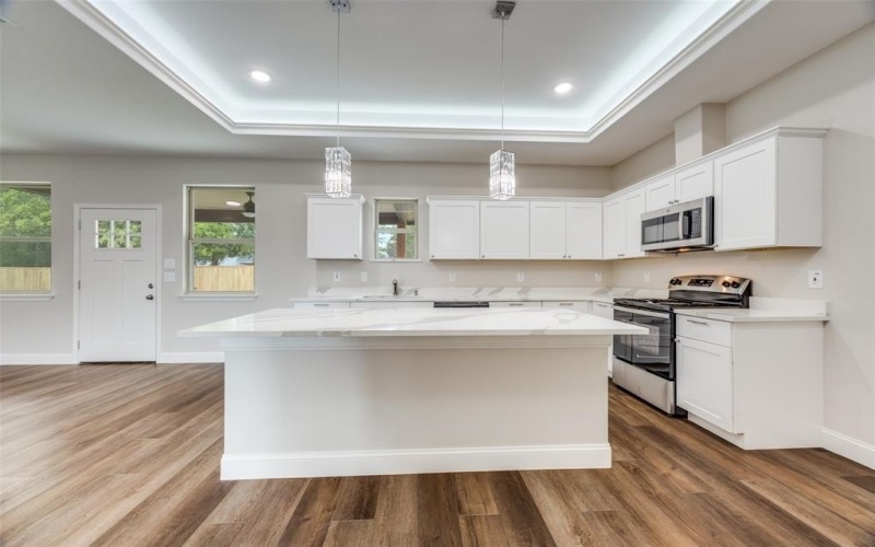 1704 Kings Lane, Commerce, TX 75428, 4 Bedrooms Bedrooms, ,3 BathroomsBathrooms,Residential,For Sale,1704 Kings Lane,0,21044494