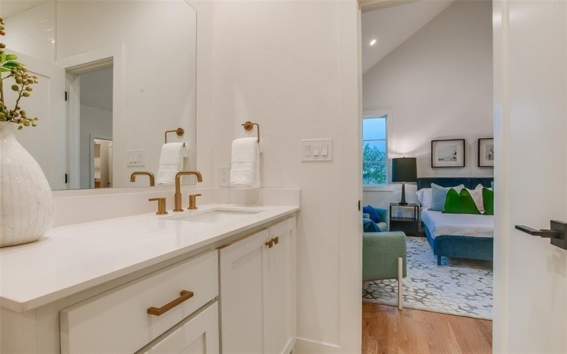 7207 Gaston Avenue #906, Dallas, TX 75206, 2 Bedrooms Bedrooms, ,2 BathroomsBathrooms,Residential,For Sale,7207 Gaston Avenue,0,21044700