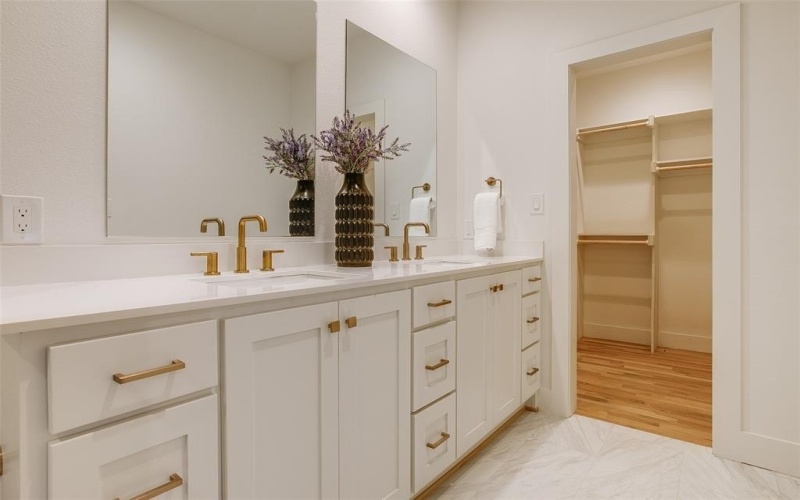 7207 Gaston Avenue #906, Dallas, TX 75206, 2 Bedrooms Bedrooms, ,2 BathroomsBathrooms,Residential,For Sale,7207 Gaston Avenue,0,21044700