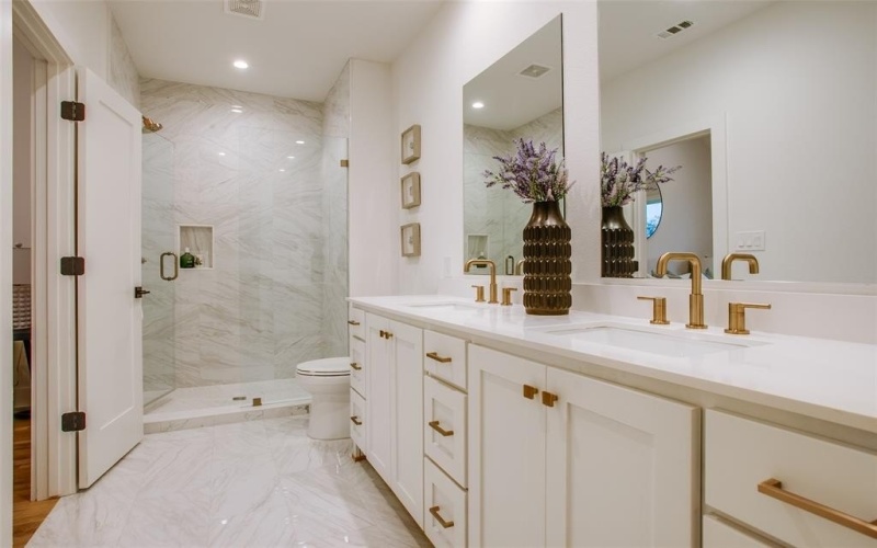 7207 Gaston Avenue #906, Dallas, TX 75206, 2 Bedrooms Bedrooms, ,2 BathroomsBathrooms,Residential,For Sale,7207 Gaston Avenue,0,21044700