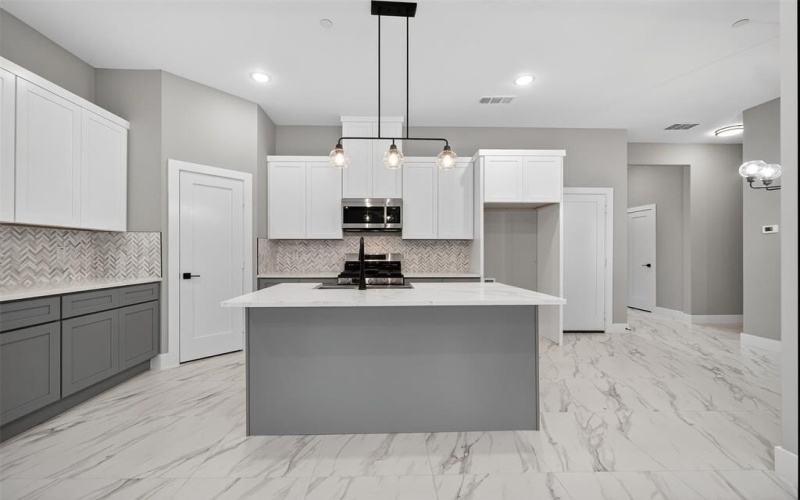 2366 Usman Drive, Irving, TX 75062, 3 Bedrooms Bedrooms, ,3 BathroomsBathrooms,Residential,For Sale,2366 Usman Drive,0,21044748