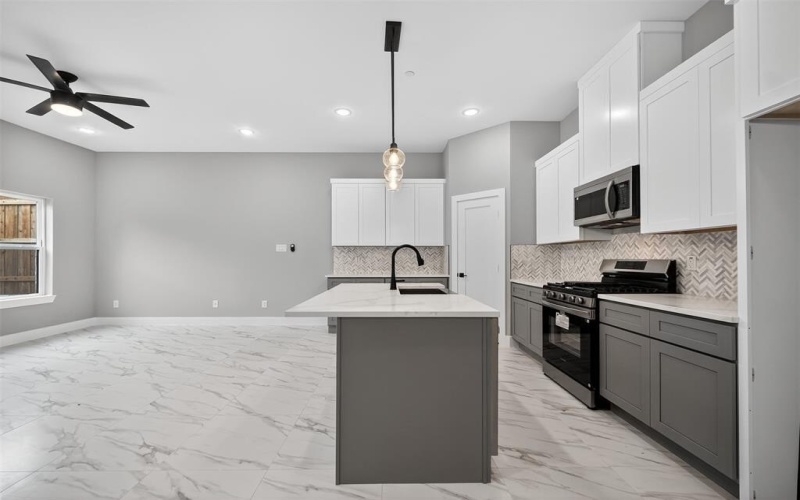 2366 Usman Drive, Irving, TX 75062, 3 Bedrooms Bedrooms, ,3 BathroomsBathrooms,Residential,For Sale,2366 Usman Drive,0,21044748