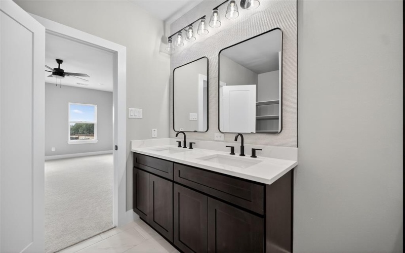 2366 Usman Drive, Irving, TX 75062, 3 Bedrooms Bedrooms, ,3 BathroomsBathrooms,Residential,For Sale,2366 Usman Drive,0,21044748