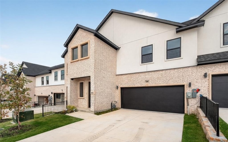 2366 Usman Drive, Irving, TX 75062, 3 Bedrooms Bedrooms, ,3 BathroomsBathrooms,Residential,For Sale,2366 Usman Drive,0,21044748