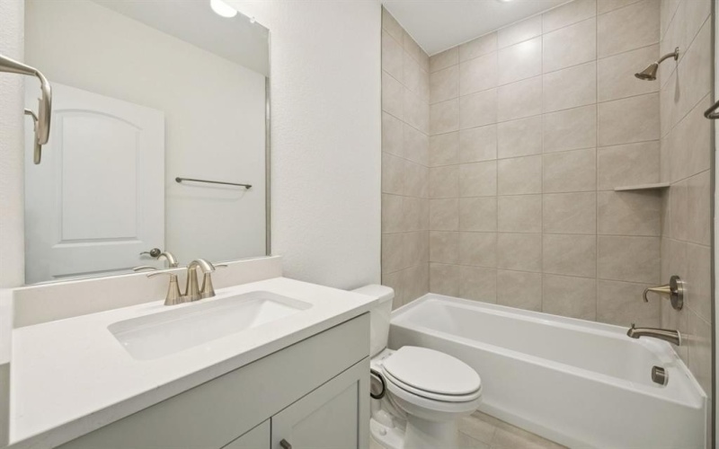 725 Brozgold Avenue, Midlothian, TX 76065, 4 Bedrooms Bedrooms, ,3 BathroomsBathrooms,Residential,For Sale,725 Brozgold Avenue,0,21045251