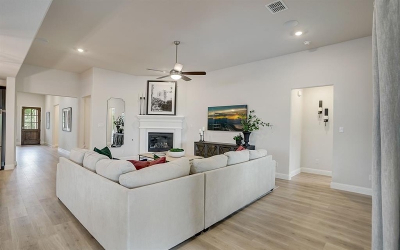 411 Chatham Street, Oak Point, TX 75068, 4 Bedrooms Bedrooms, ,3 BathroomsBathrooms,Residential,For Sale,411 Chatham Street,0,21045284