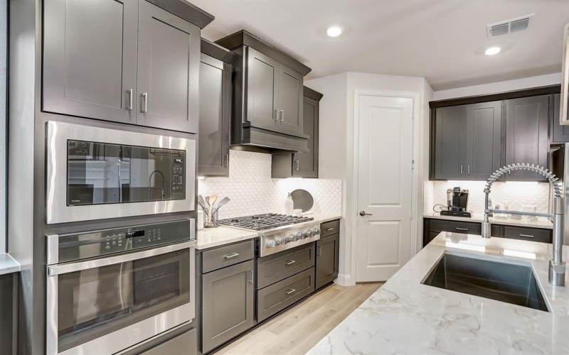 411 Chatham Street, Oak Point, TX 75068, 4 Bedrooms Bedrooms, ,3 BathroomsBathrooms,Residential,For Sale,411 Chatham Street,0,21045284