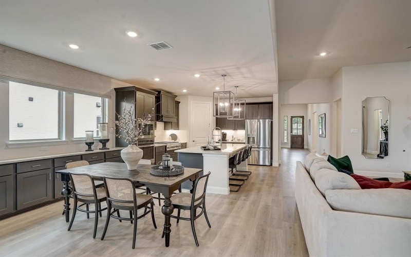 411 Chatham Street, Oak Point, TX 75068, 4 Bedrooms Bedrooms, ,3 BathroomsBathrooms,Residential,For Sale,411 Chatham Street,0,21045284