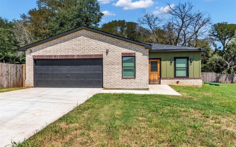 3202 Lowland Drive, Granbury, TX 76048, 3 Habitaciones Habitaciones , ,2 BañosBaños,Residential,En Venta,3202 Lowland Drive,0,21045356